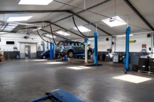 Garage Bij d'r Mathieu - Cardier en Keer